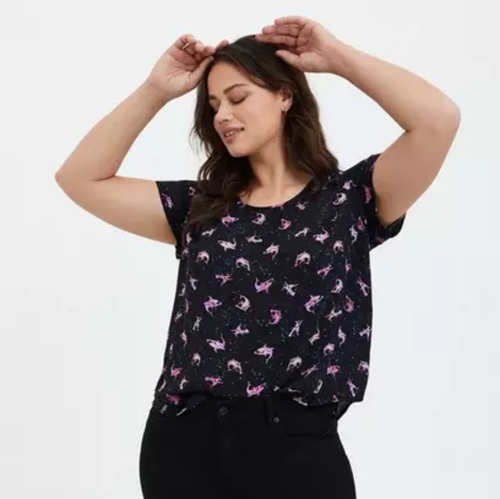 Like New Torrid Universal Jaws Georgette Blouse Shark Print - Picture 5 of 11